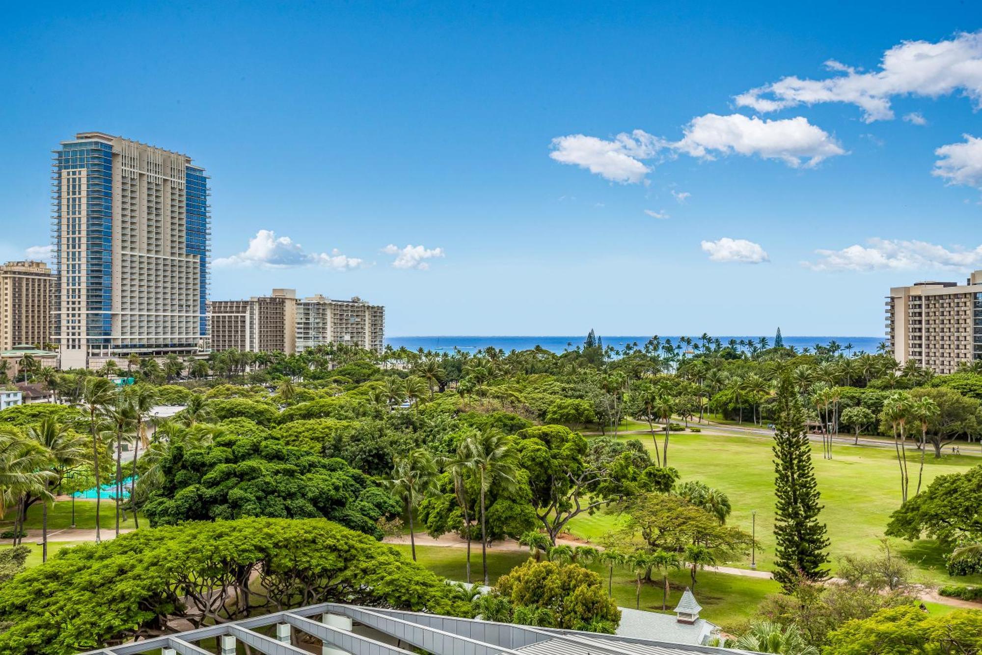 Luana Waikiki Hotel & Suites Гонолулу Экстерьер фото