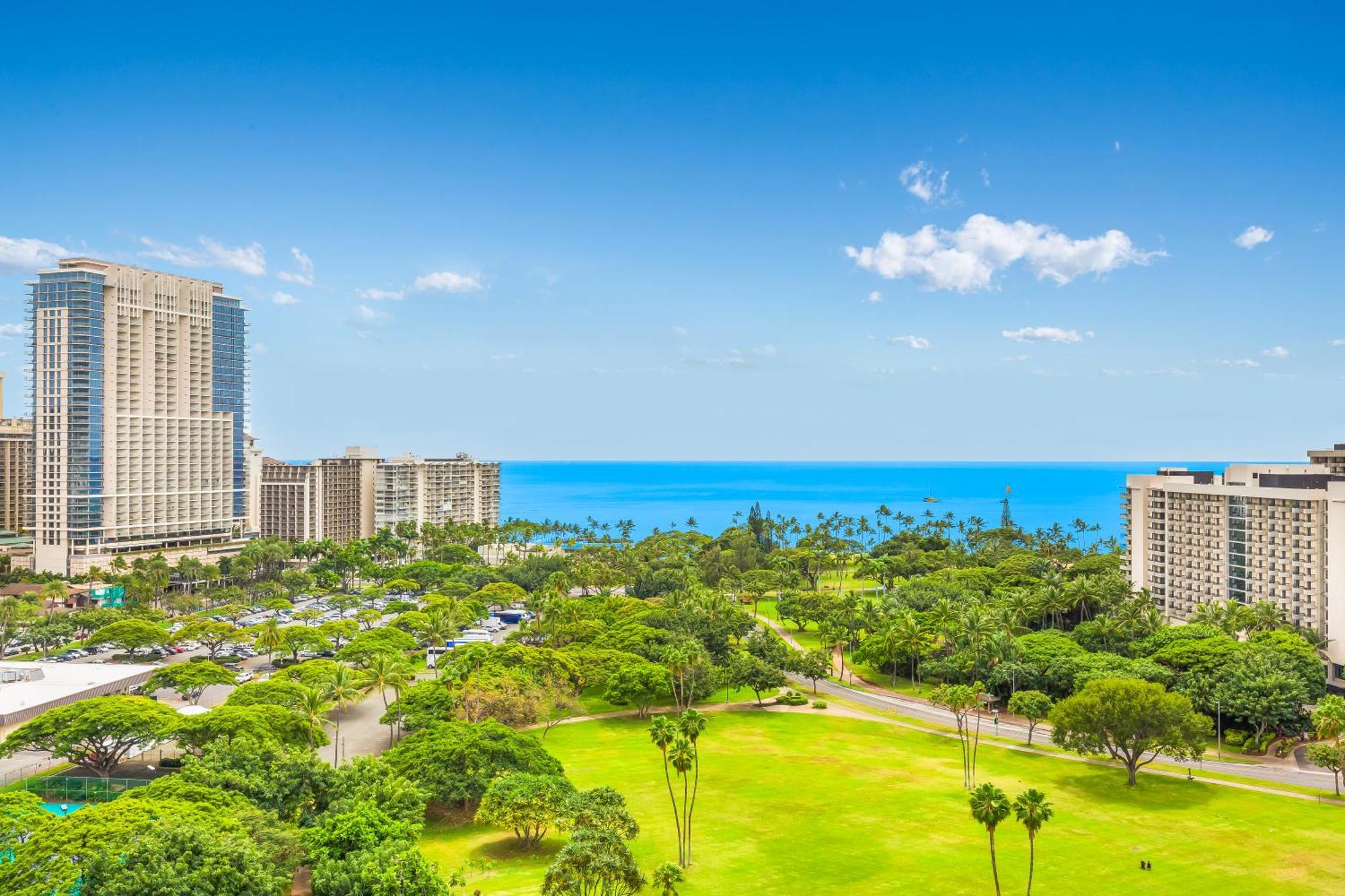 Luana Waikiki Hotel & Suites Гонолулу Экстерьер фото